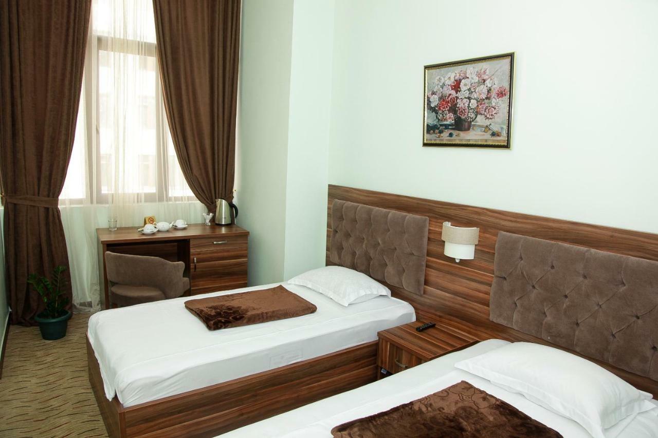 Hotel Grand Zugdidi Extérieur photo